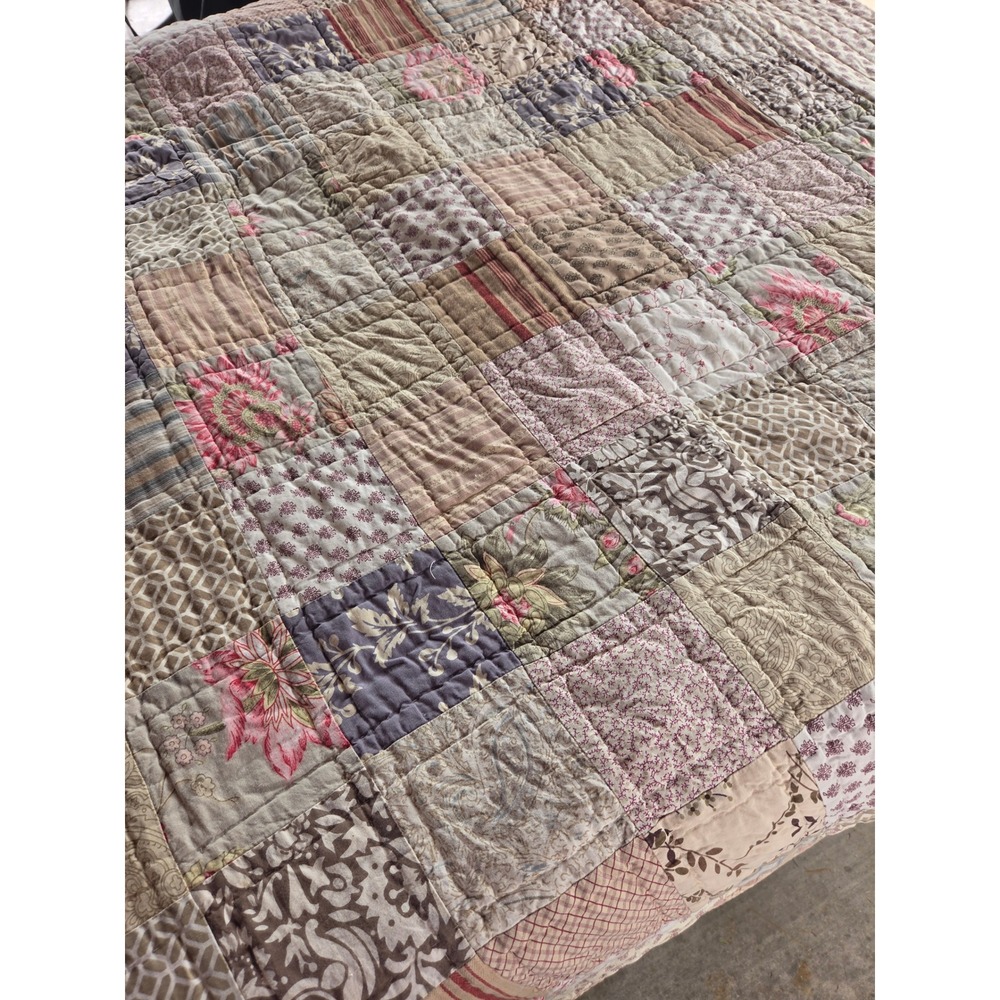 Potterybarn Queen patchwork quilt. - Picture 8 of 11